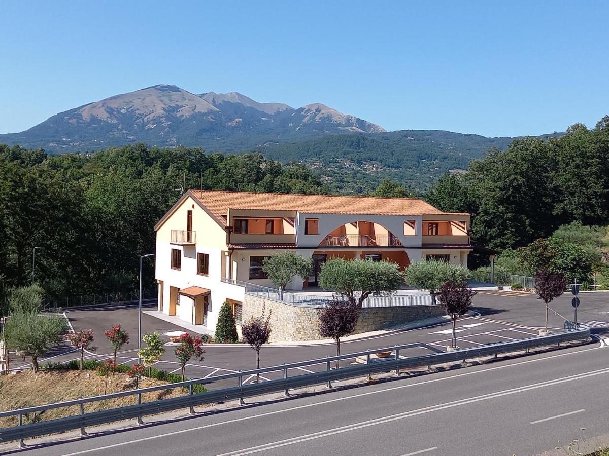 Hotel Ristorante Villa Terry Лаурия Инфериоре Экстерьер фото