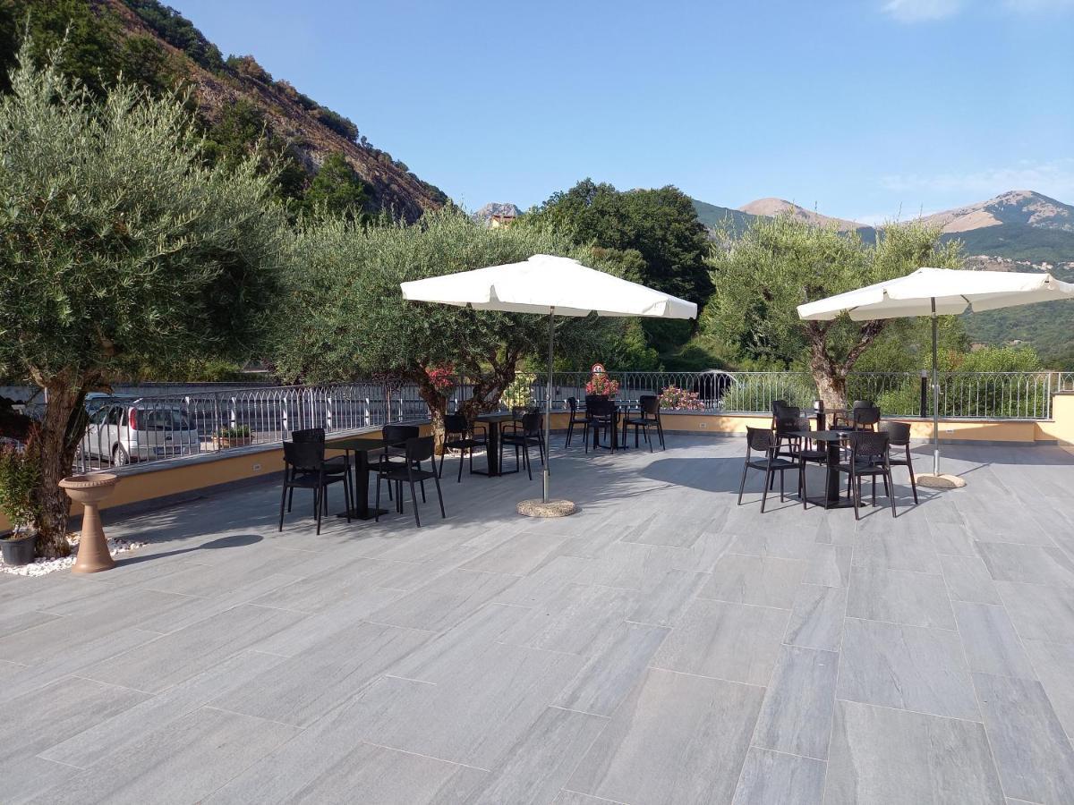 Hotel Ristorante Villa Terry Лаурия Инфериоре Экстерьер фото