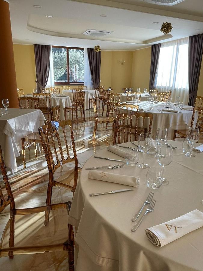 Hotel Ristorante Villa Terry Лаурия Инфериоре Экстерьер фото
