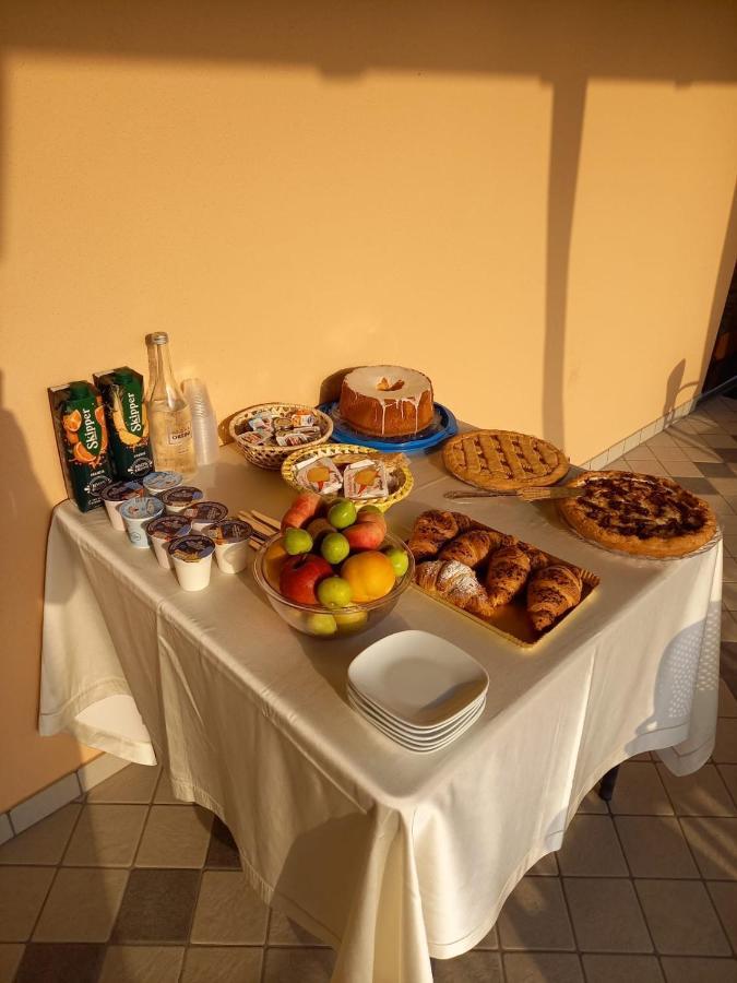 Hotel Ristorante Villa Terry Лаурия Инфериоре Экстерьер фото